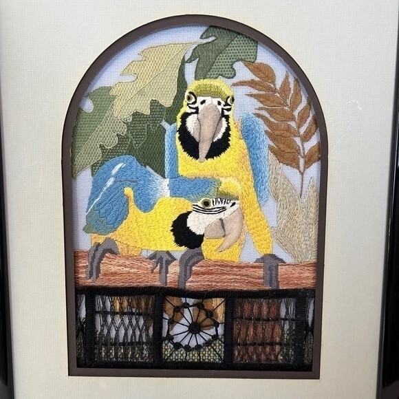 Vintage Original Embroidery Needlework Framed Art birds By H Greenhut - Picture 2 of 10